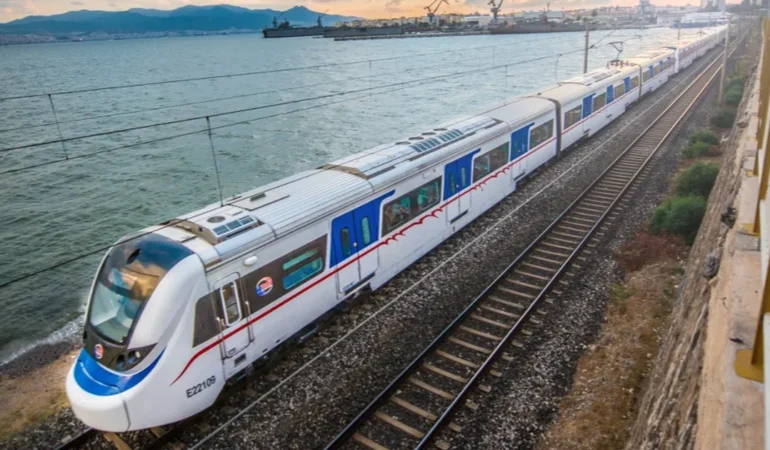 İZBAN’a TCDD’den Yüzde 24 Zam! Yeni Ücretler Belirlendi
