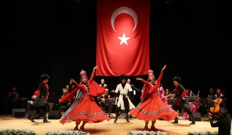 Talas’ta Türk Dünyası’ndan Görkemli Buluşma