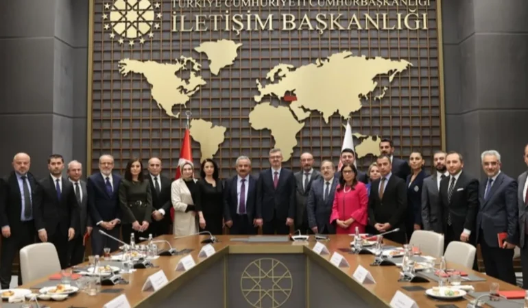 İletişim Başkanı Duran, Medya Sorunlarını Dinledi