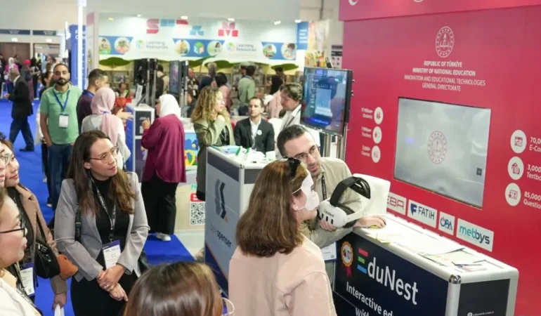 Türkiye, Dubai’de Eğitim Teknolojilerini Tanıttı