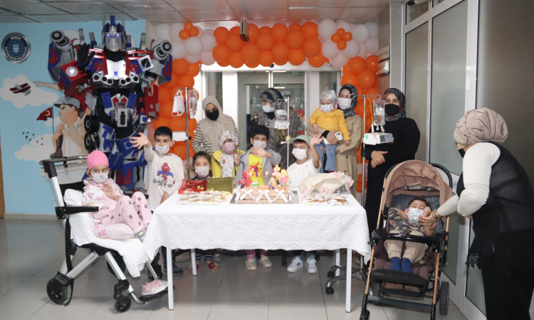 Lösemili Çocuklar Haftası’nda Sevgi Dolu Etkinlik