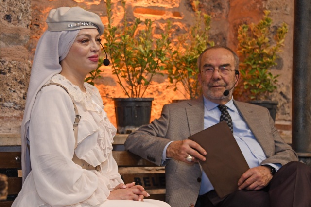 Orhan Veli’nin Şiirleri Tiyatroda Hayat Buldu!