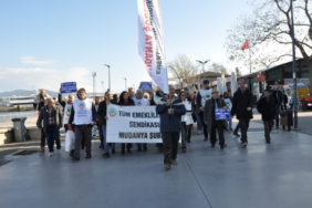 Emeklilerin Hakları İçin Mücadele Devam Ediyor!